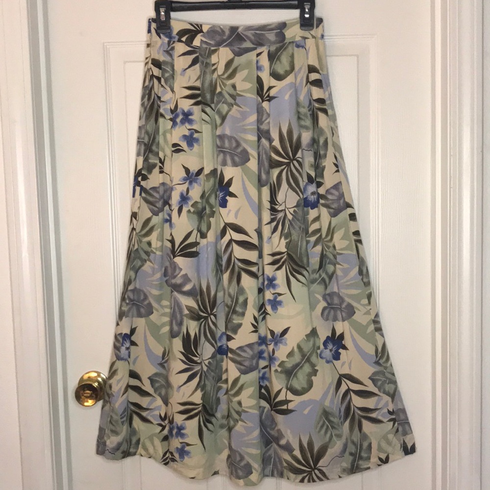 Tropical Floral Pleated Pull-On Skirt -  Small - Picture 2 of 5